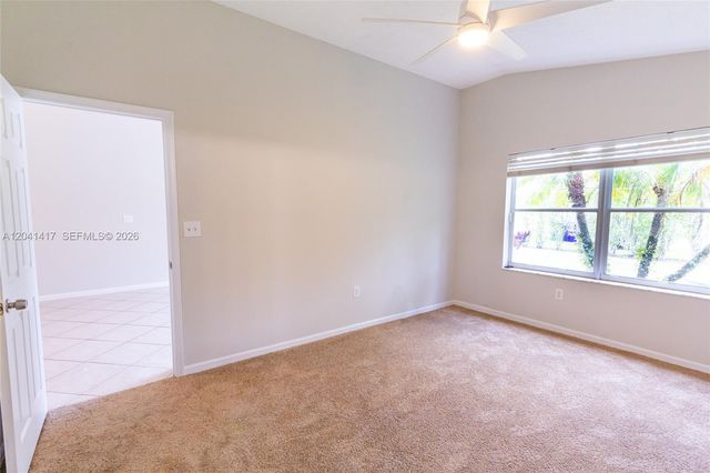 11811 SW 8th St, Pembroke Pines, FL 33025