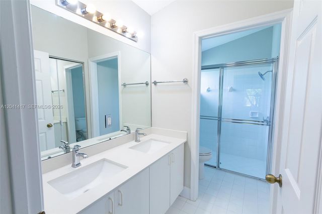 11811 SW 8th St, Pembroke Pines, FL 33025