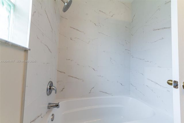 11811 SW 8th St, Pembroke Pines, FL 33025