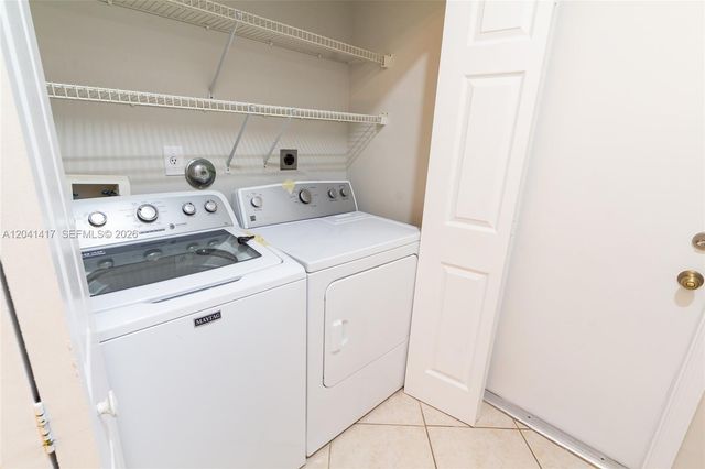 11811 SW 8th St, Pembroke Pines, FL 33025