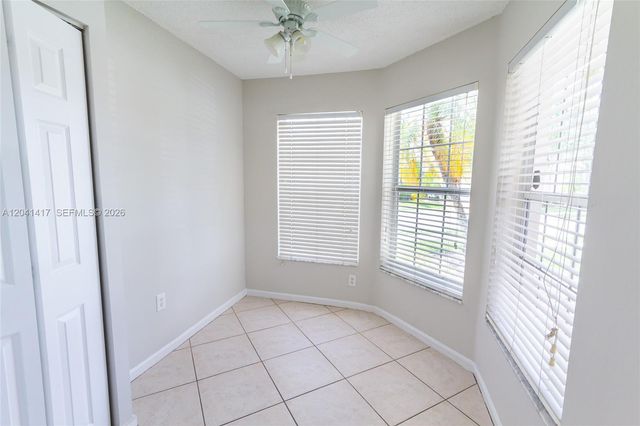 11811 SW 8th St, Pembroke Pines, FL 33025