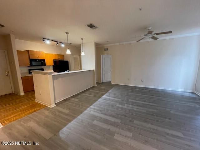 8290 GATE Parkway W 310, Jacksonville, FL 32216