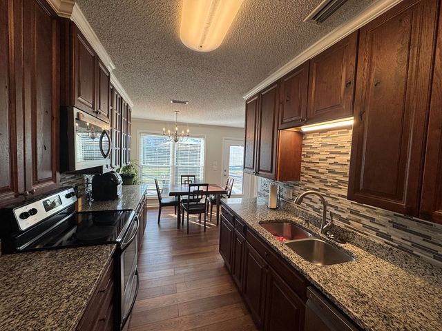 211 Brushfire, Dothan, AL 36305