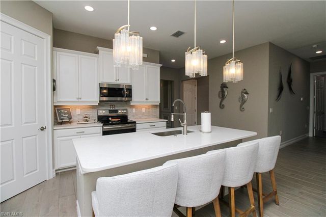 14849 Windward LN, Naples, FL 34114