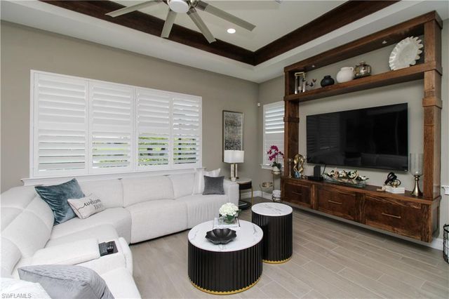 14849 Windward LN, Naples, FL 34114