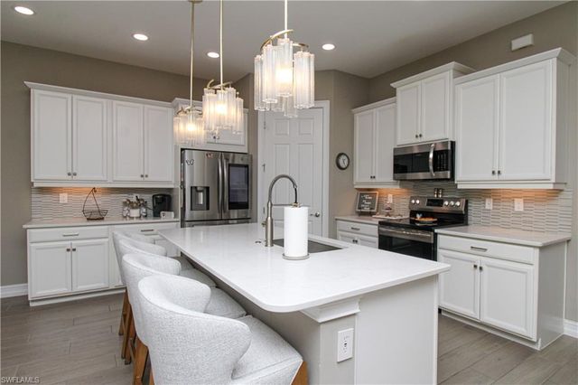 14849 Windward LN, Naples, FL 34114