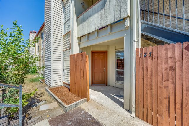919 S Weatherred Drive 127, Richardson, TX 75080