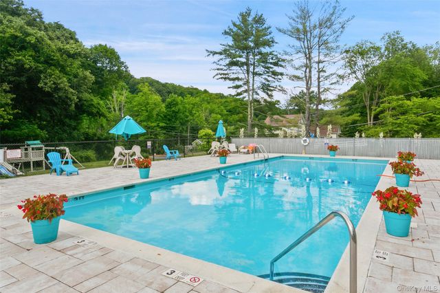 502 Holly Stream Court, Brewster, NY 10509