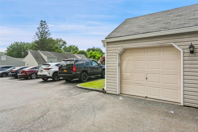 502 Holly Stream Court, Brewster, NY 10509