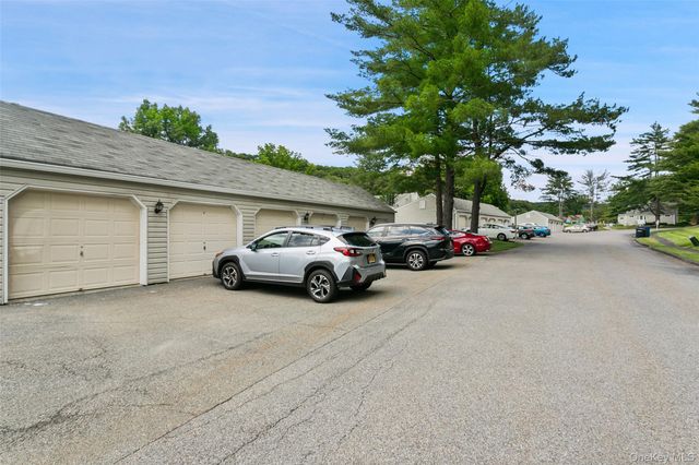 502 Holly Stream Court, Brewster, NY 10509