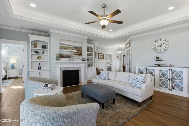 566 Moss Lake Lane, Holly Ridge, NC 28445