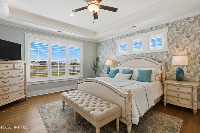 566 Moss Lake Lane, Holly Ridge, NC 28445
