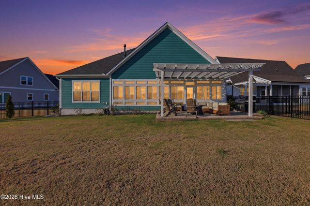 566 Moss Lake Lane, Holly Ridge, NC 28445
