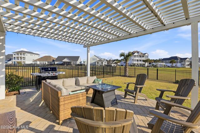 566 Moss Lake Lane, Holly Ridge, NC 28445