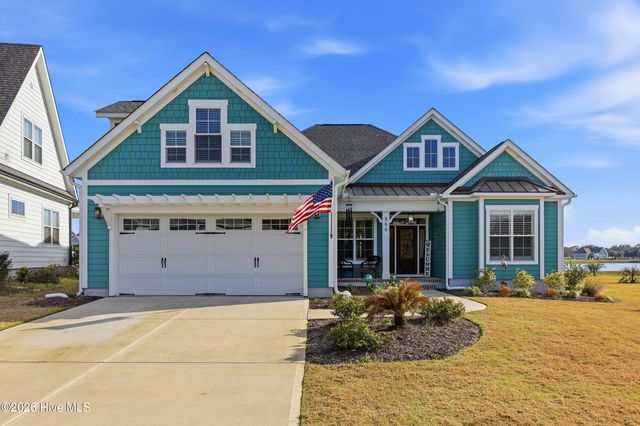 566 Moss Lake Lane, Holly Ridge, NC 28445