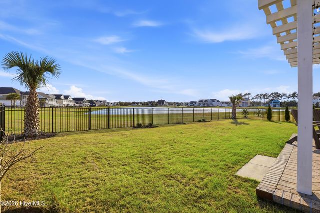 566 Moss Lake Lane, Holly Ridge, NC 28445