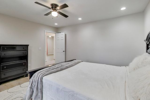 508 Beechwood Drive, Round Lake, IL 60073