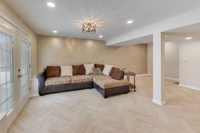 508 Beechwood Drive, Round Lake, IL 60073