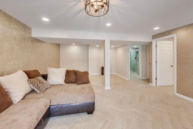 508 Beechwood Drive, Round Lake, IL 60073