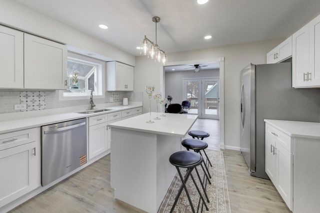 508 Beechwood Drive, Round Lake, IL 60073