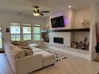 5321 Texas Bluebell DR, Spicewood, TX 78669