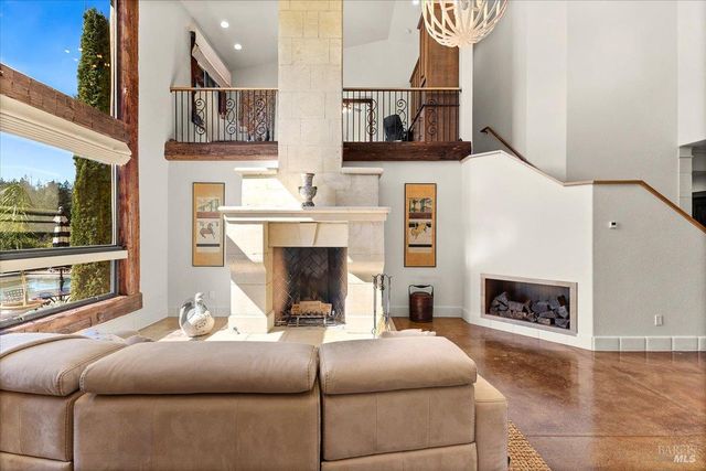 22355 Chianti Rd, Geyserville, CA 95441