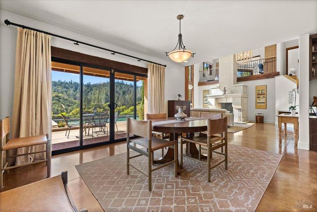 22355 Chianti Rd, Geyserville, CA 95441