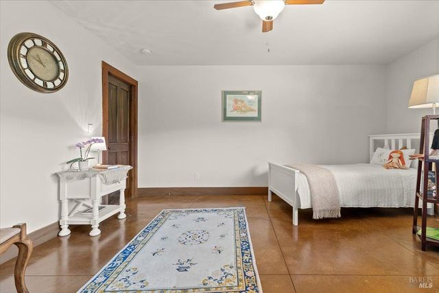 22355 Chianti Rd, Geyserville, CA 95441