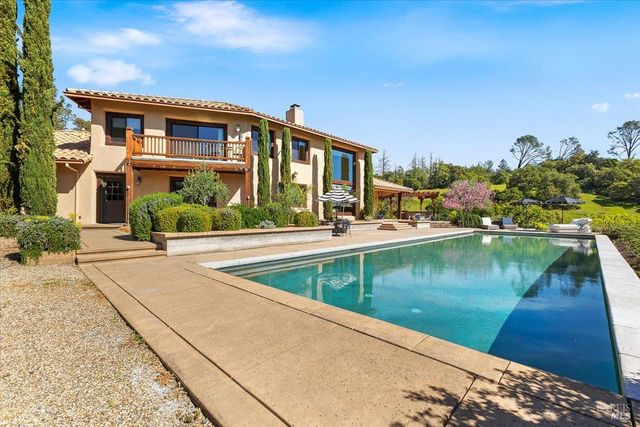 22355 Chianti Rd, Geyserville, CA 95441