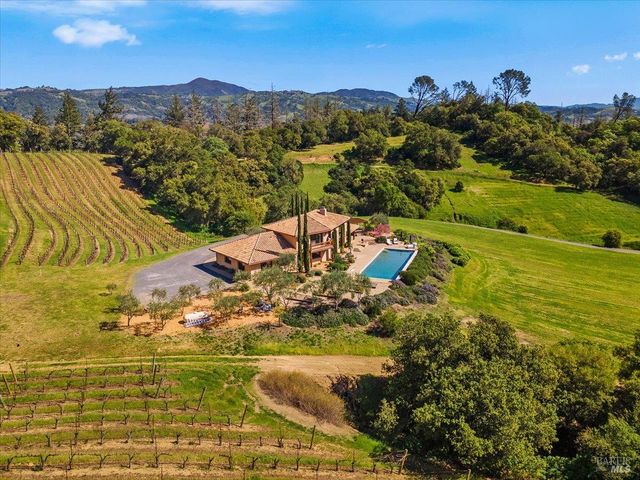 22355 Chianti Rd, Geyserville, CA 95441