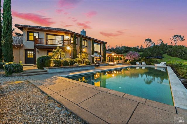 22355 Chianti Rd, Geyserville, CA 95441