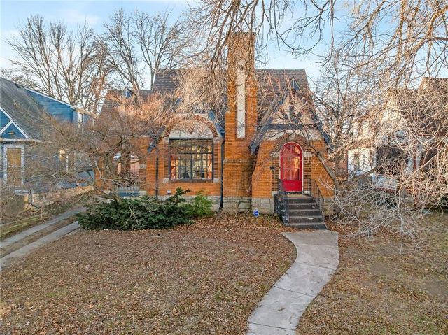 7404 Walnut Street, Kansas City, MO 64114