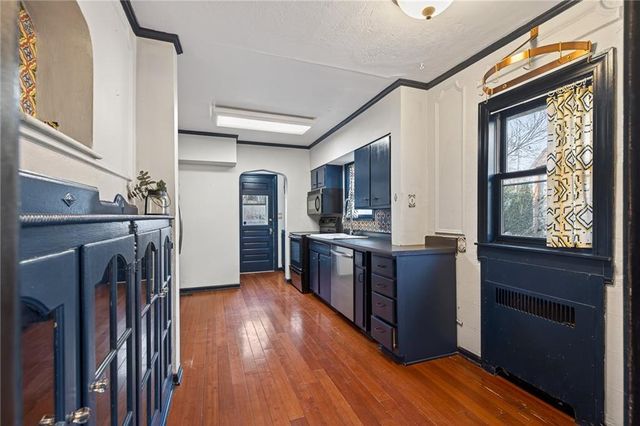 7404 Walnut Street, Kansas City, MO 64114