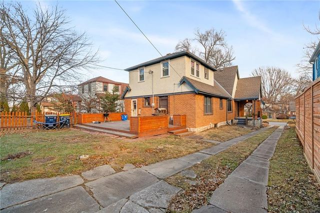 7404 Walnut Street, Kansas City, MO 64114