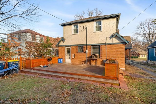 7404 Walnut Street, Kansas City, MO 64114