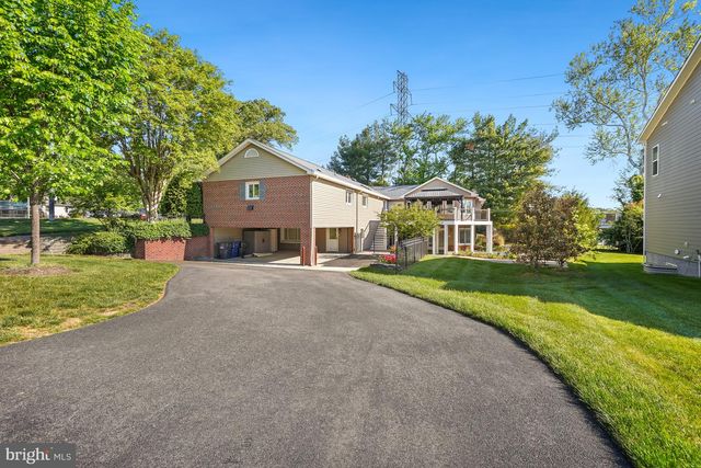 6036 ARMSTRONG CT, Alexandria, VA 22315