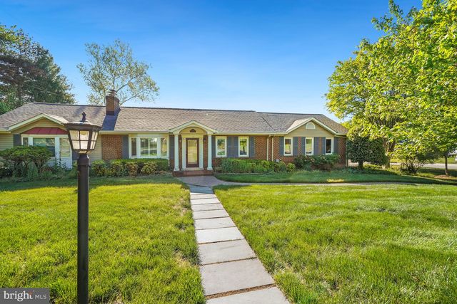 6036 ARMSTRONG CT, Alexandria, VA 22315