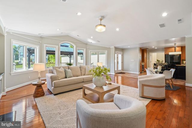 6036 ARMSTRONG CT, Alexandria, VA 22315