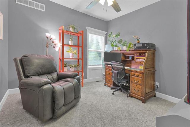 1208 N Silverleaf Court, Liberty, MO 64068