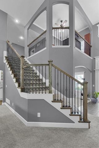 1208 N Silverleaf Court, Liberty, MO 64068