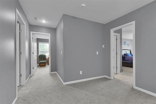 1208 N Silverleaf Court, Liberty, MO 64068