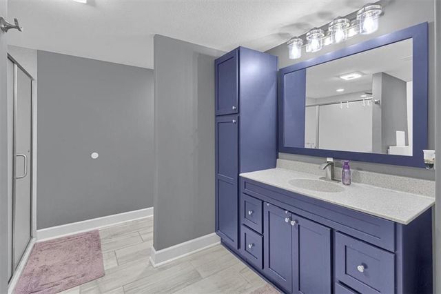1208 N Silverleaf Court, Liberty, MO 64068
