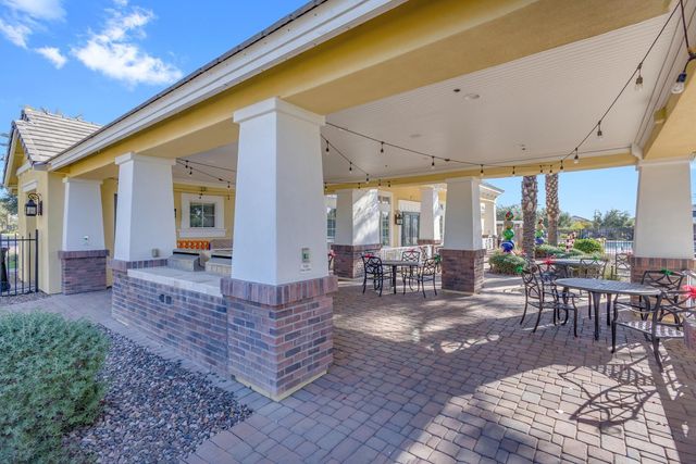 2555 S Benton, Mesa, AZ 85209