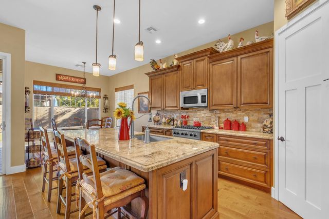 2555 S Benton, Mesa, AZ 85209