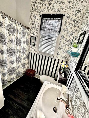 3007 Forest Avenue, Evansville, IN 47712