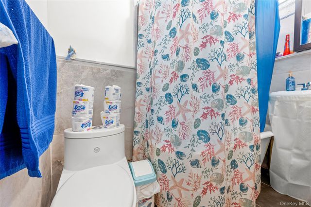 1517 jefferson Avenue 1 a, Brooklyn, NY 11237