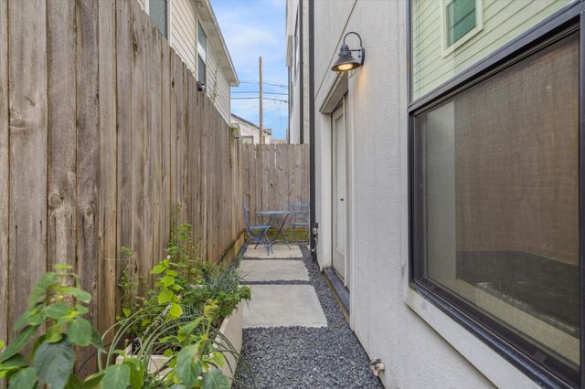 1408 Ruthven Street, Houston, TX 77019
