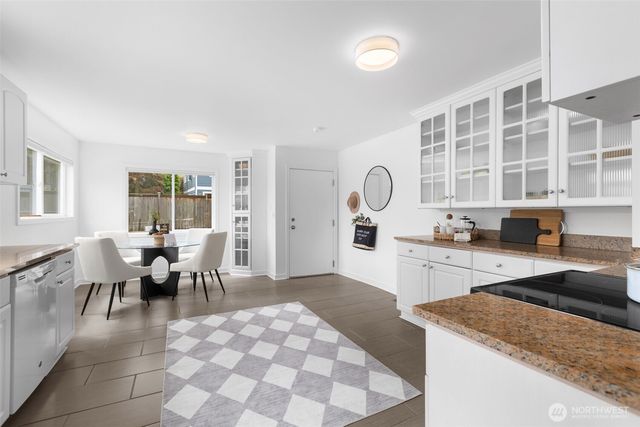 10835 35th Avenue SW, Seattle, WA 98146