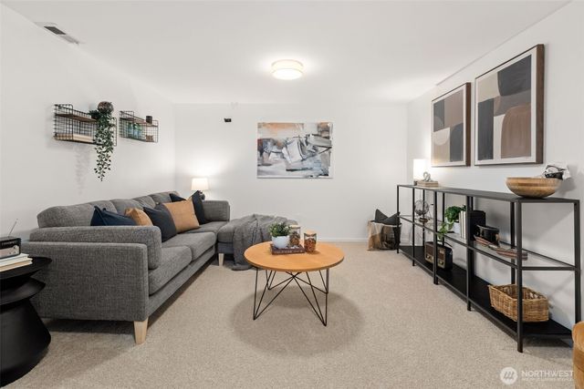 10835 35th Avenue SW, Seattle, WA 98146