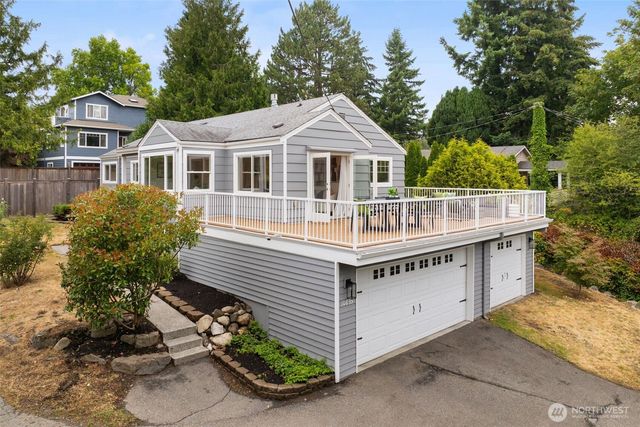 10835 35th Avenue SW, Seattle, WA 98146